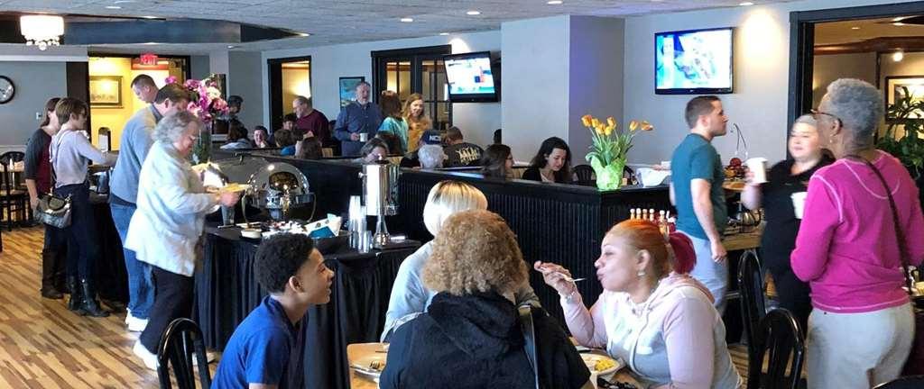 Capital Plaza Hotel Frankfort Restaurant photo