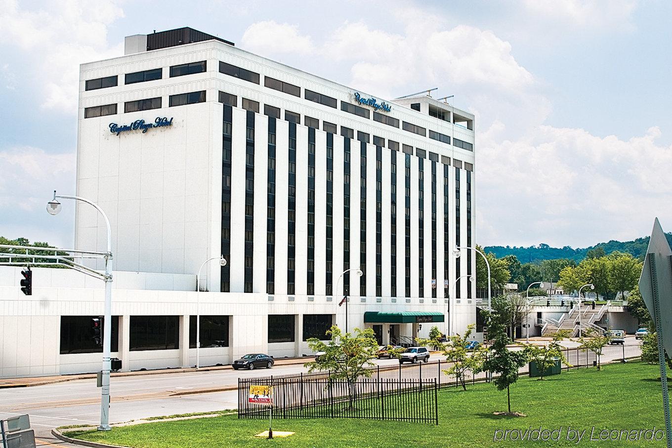 Capital Plaza Hotel Frankfort Exterior photo