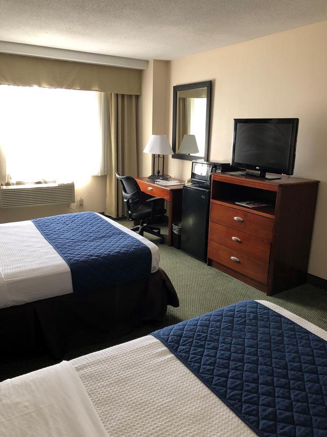 Capital Plaza Hotel Frankfort Exterior photo