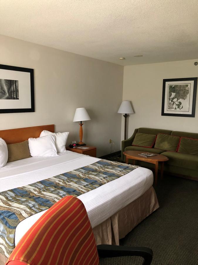 Capital Plaza Hotel Frankfort Exterior photo