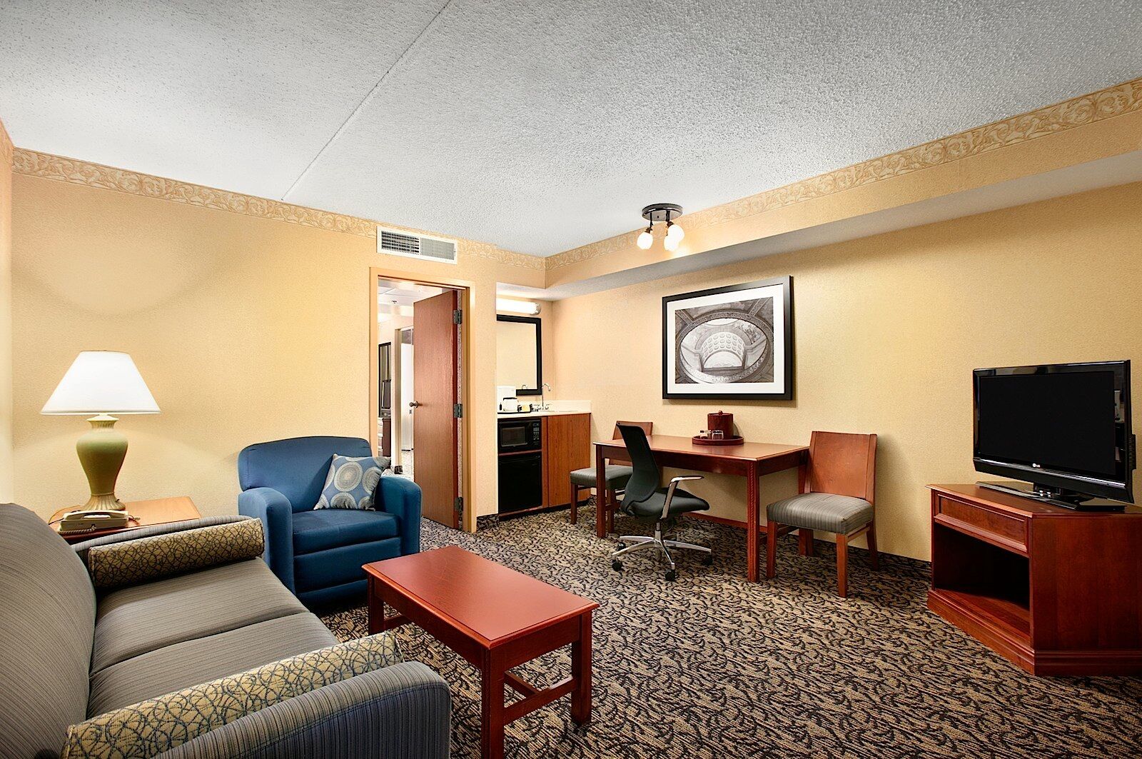 Capital Plaza Hotel Frankfort Exterior photo